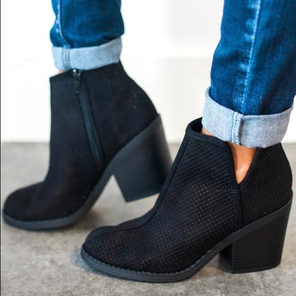 Fabutiq Shoes - PERFORATED BOOTIE CHUNKY HEEL